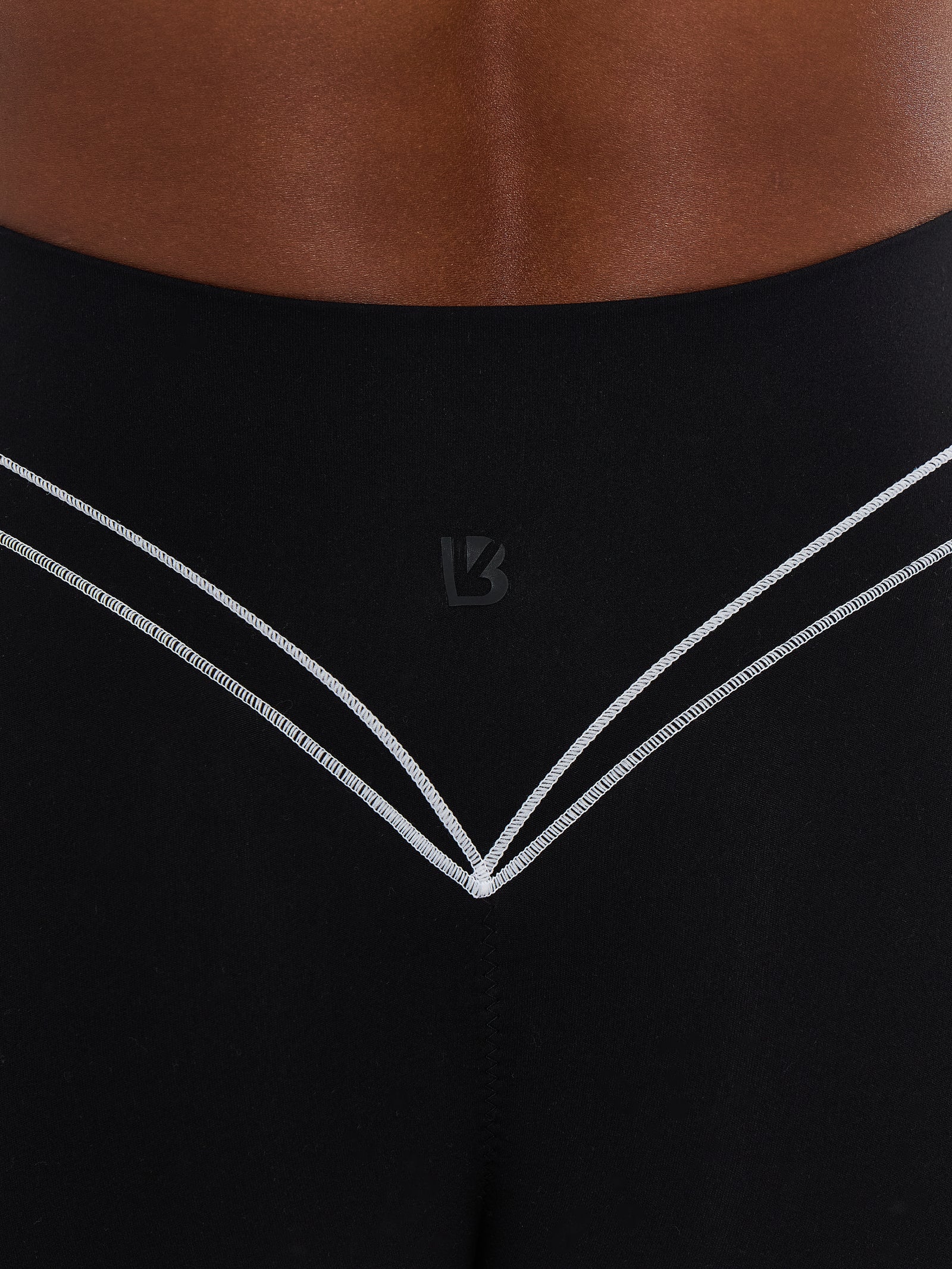 Aggressive Scrunch Highlight Legging - Onyx Black