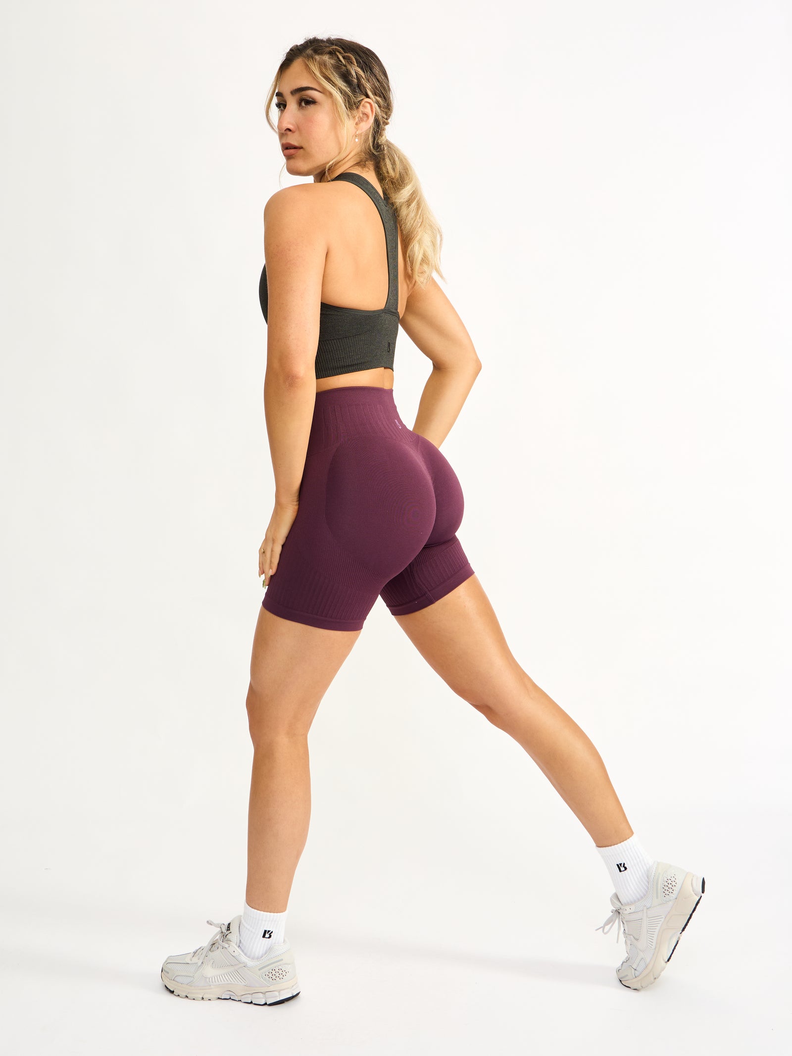 Sphynx Seamless Sports Bra - Charcoal