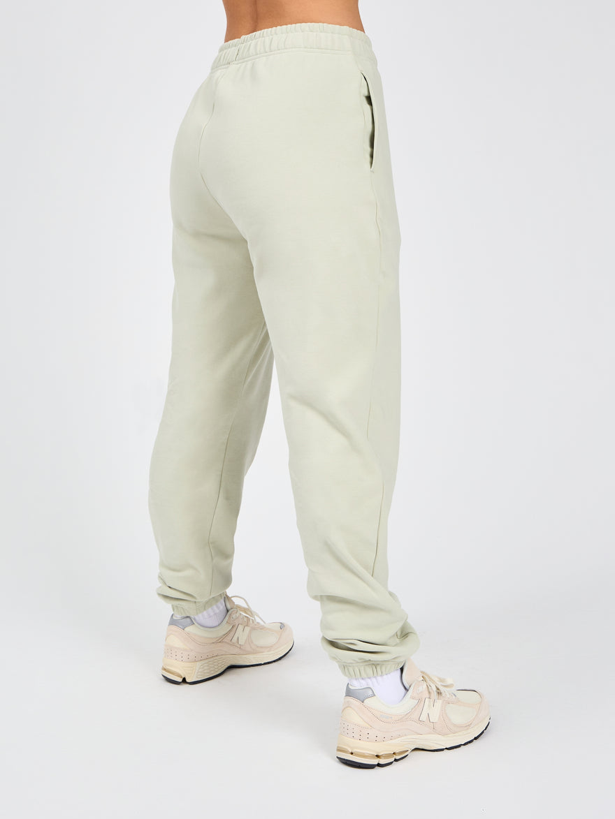 Boyfriend Cloud Jogger - Pistachio