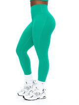 Thumbnail 3 of Legacy Pocket Legging - Lucky Charm, 3 of 7