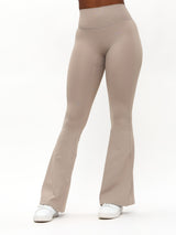 Thumbnail 3 of Colorado Fleece Flare Legging - Neutral, 3 of 5