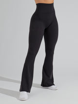Thumbnail 3 of Legacy Flare Legging - Onyx Black, 3 of 11