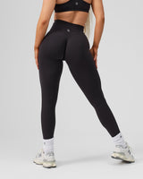 Thumbnail 2 of Aggressive Scrunch Legging - Onyx Black, 2 of 6